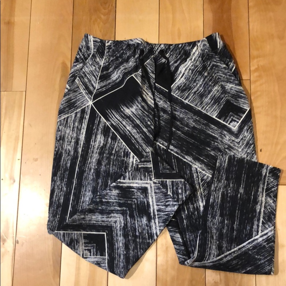 Lululemon joggers